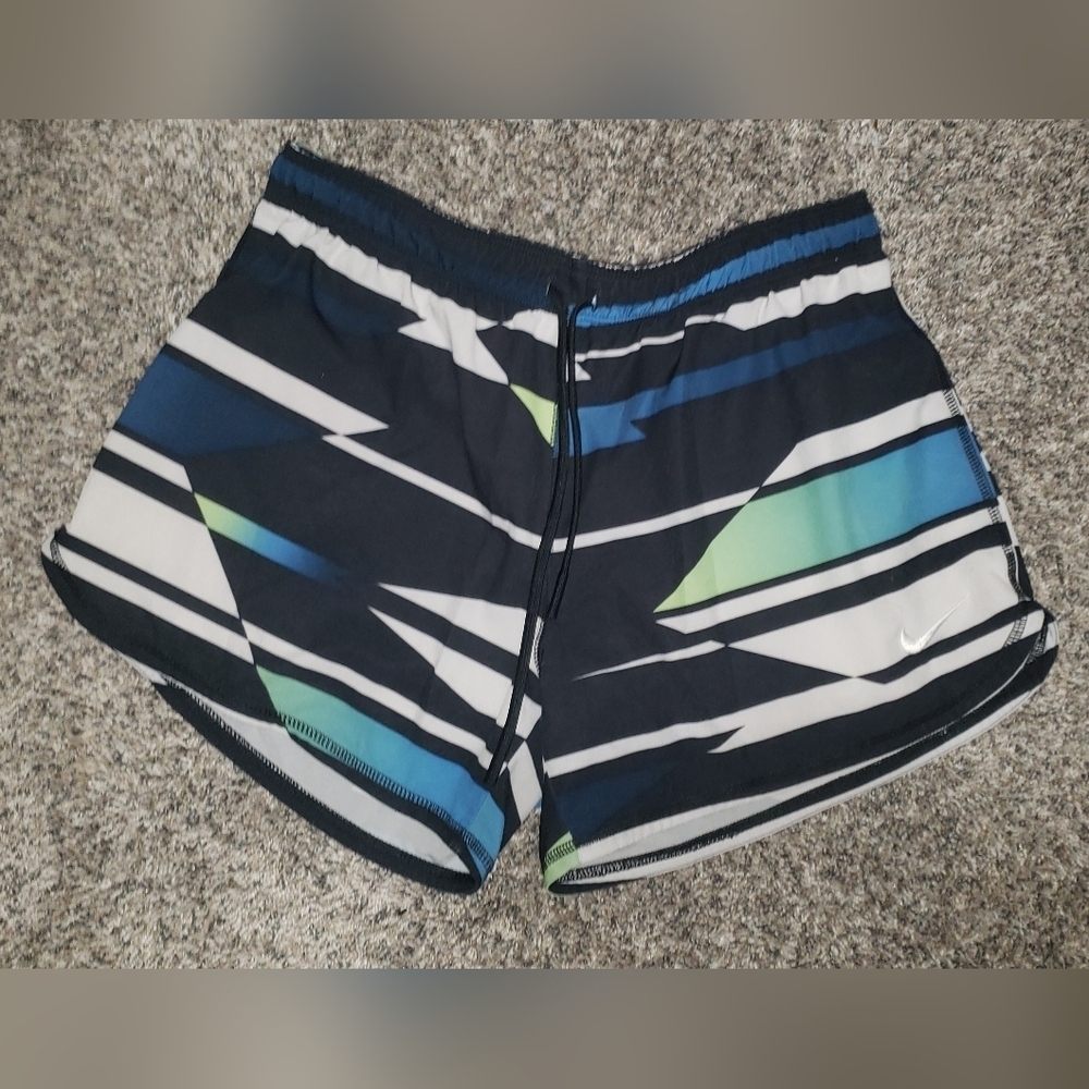 Nike| Double Layered Athletic Shorts